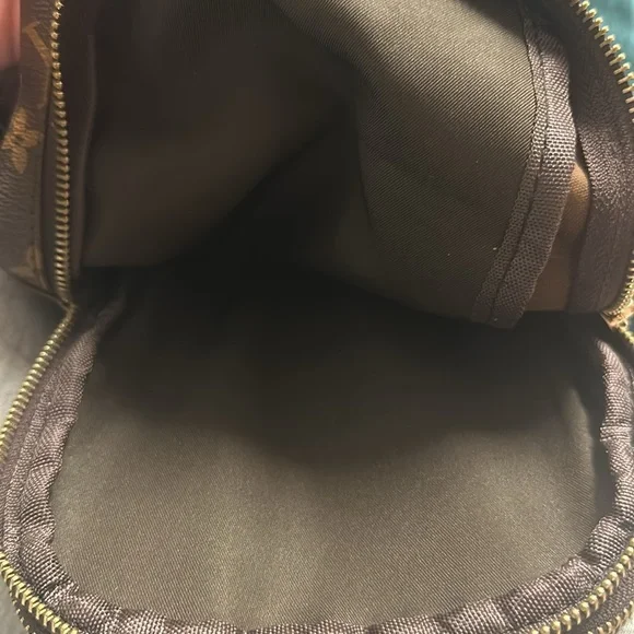 Louis Vuitton Brown Leather Avenue Slingbag NM